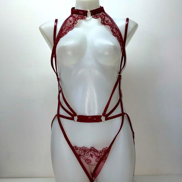 ✨Victoria’s Secret Burgundy Strappy Lace Teddy • One-Piece Lingerie Size XXL NWT - Picture 1 of 7